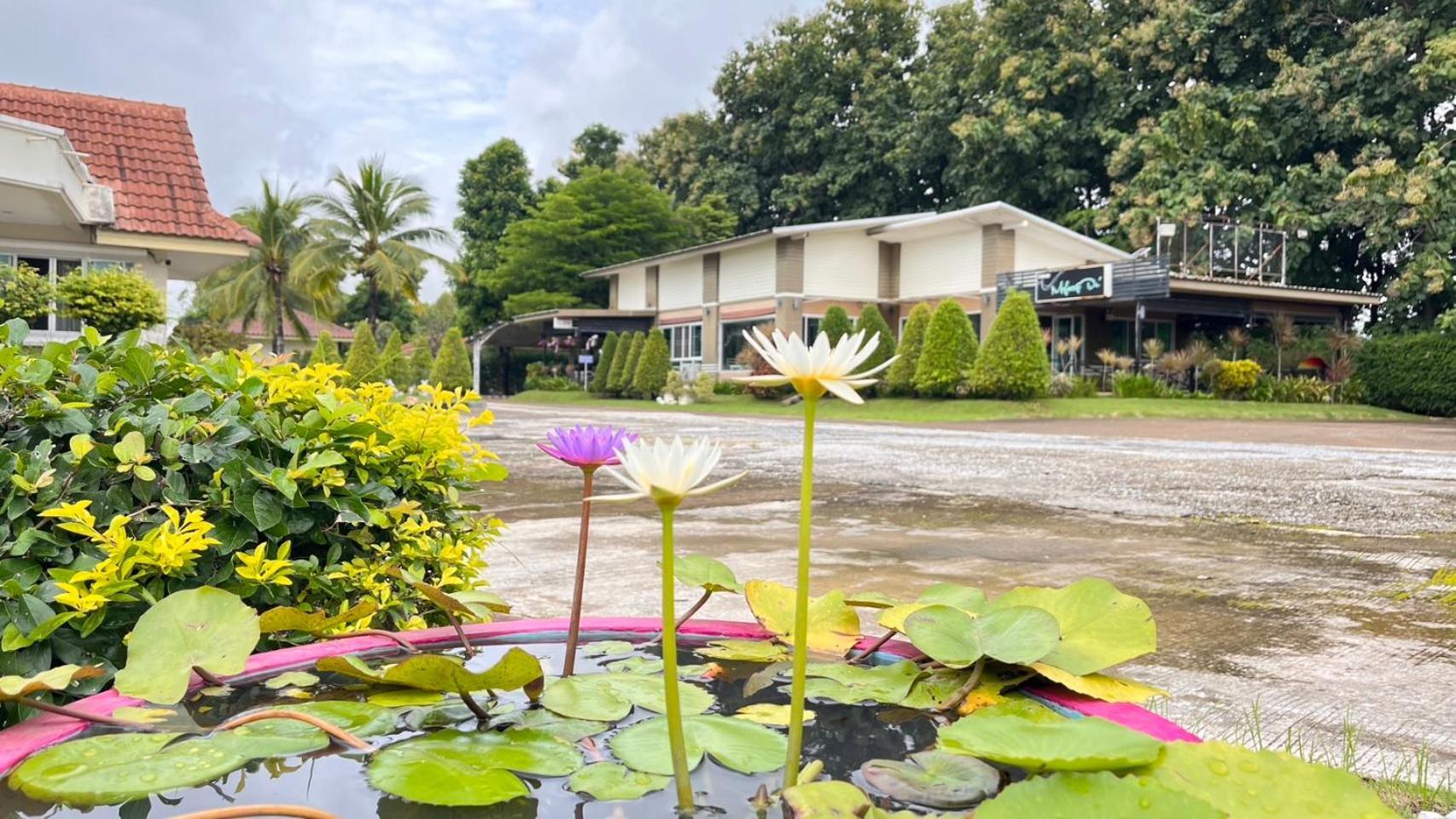 Отель The Orchid House Nong Kung Yai Экстерьер фото