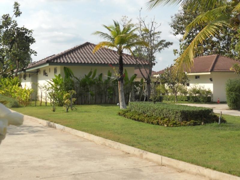 Отель The Orchid House Nong Kung Yai Экстерьер фото